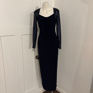 Lauren Ralph Lauren size 2 Formal Sequin Sleeve Detail Navy Blue Long Gown Dress